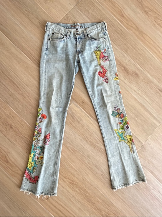 Ralph Lauren Denim - Vintage Ralph Lauren Light Wash Floral Embroidered Women’s low rise Jeans
